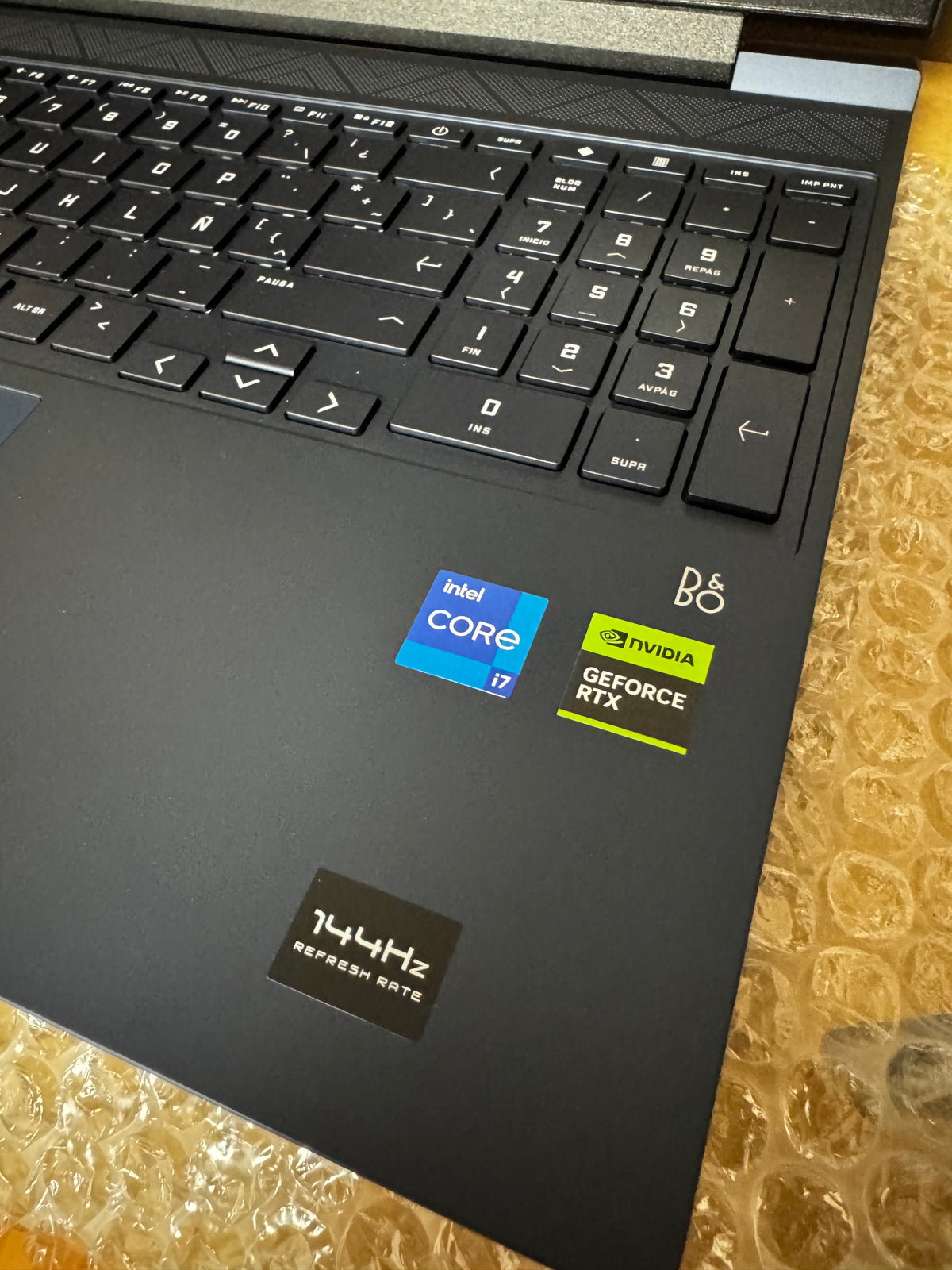 HP VICTUS GAMER i7 13a Generación RTX 4050 NUEVO Open Box Garantía 6 meses X HP