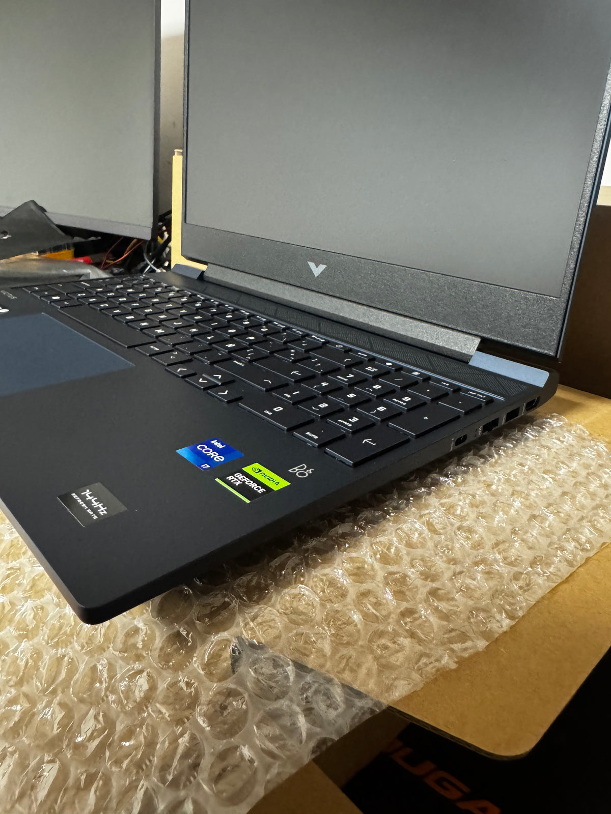 HP VICTUS GAMER i7 13a Generación RTX 4050 NUEVO Open Box Garantía 6 meses X HP
