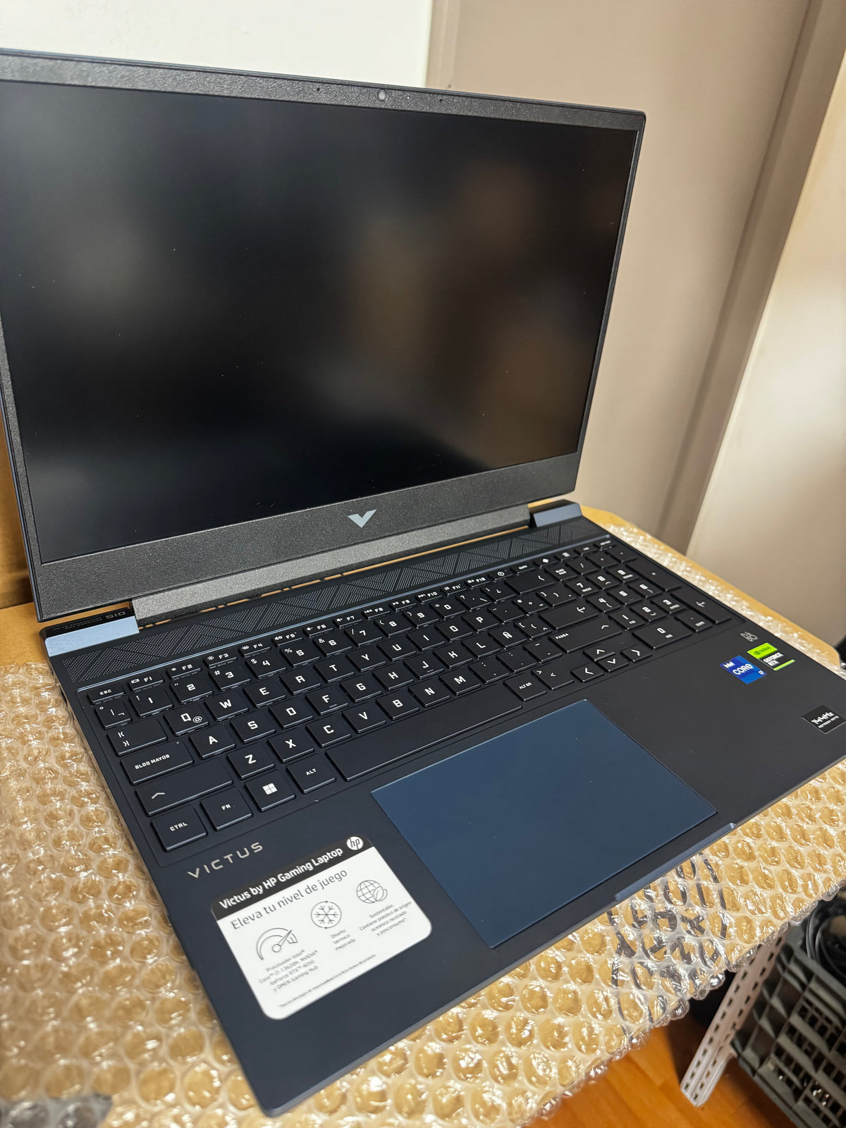HP VICTUS GAMER i7 13a Generación RTX 4050 NUEVO Open Box Garantía 6 meses X HP